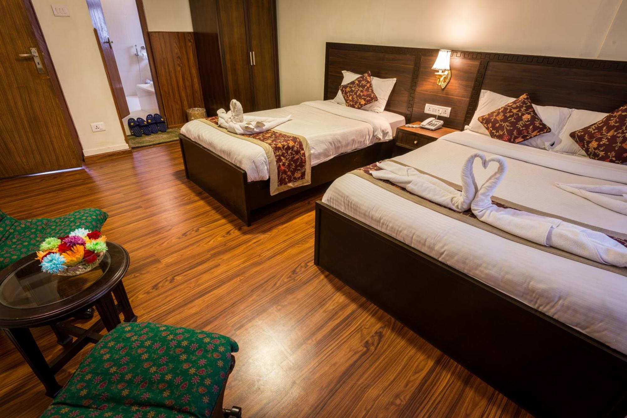Hotel Yambu Kathmandu Bagian luar foto