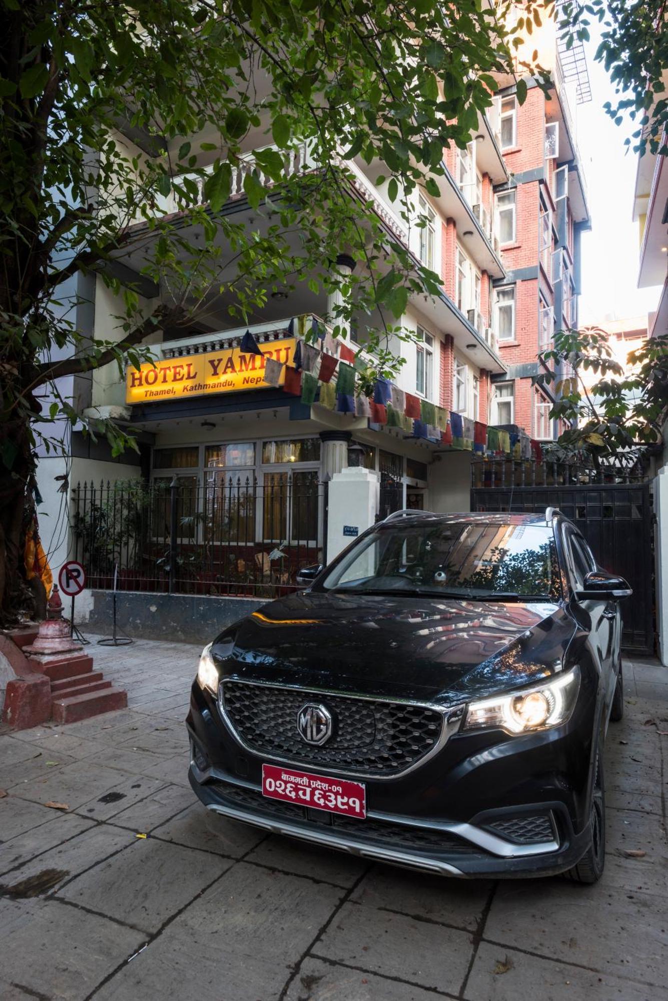 Hotel Yambu Kathmandu Bagian luar foto