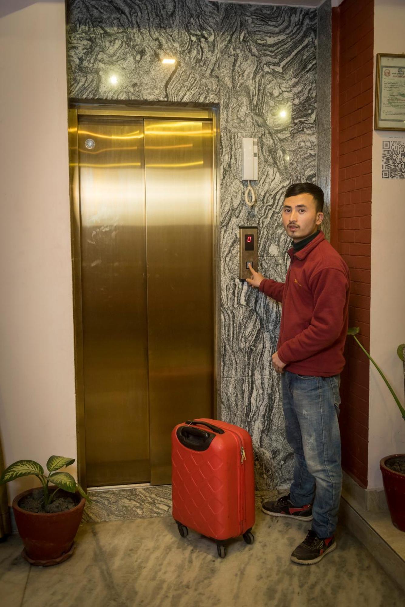 Hotel Yambu Kathmandu Bagian luar foto