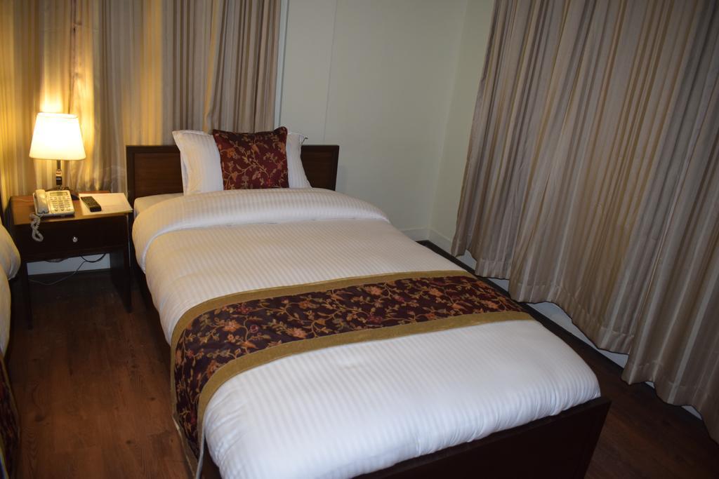Hotel Yambu Kathmandu Bagian luar foto