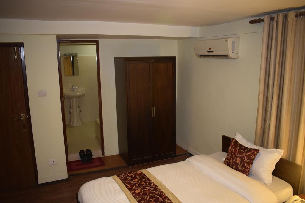 Hotel Yambu Kathmandu Bagian luar foto